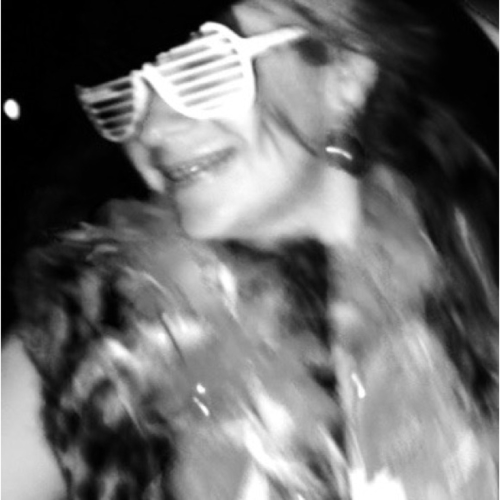 Meet your Posher, Carlota